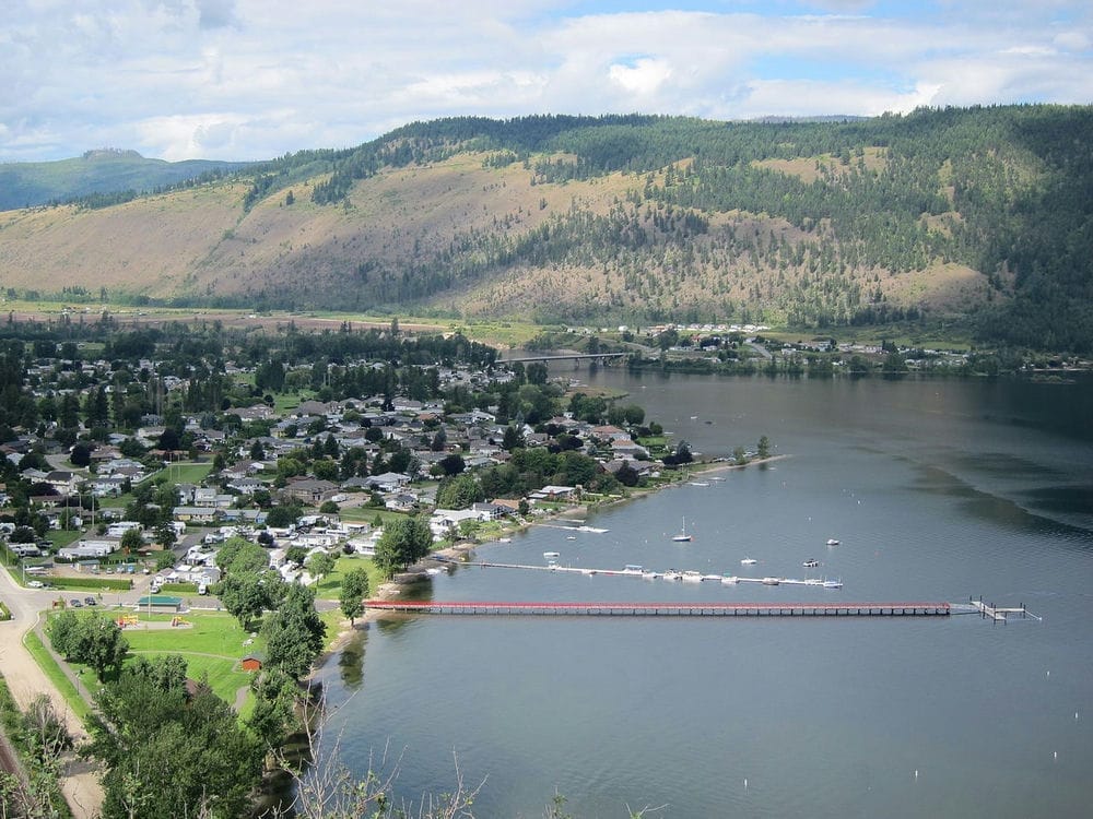A picture of the Village of Chase.