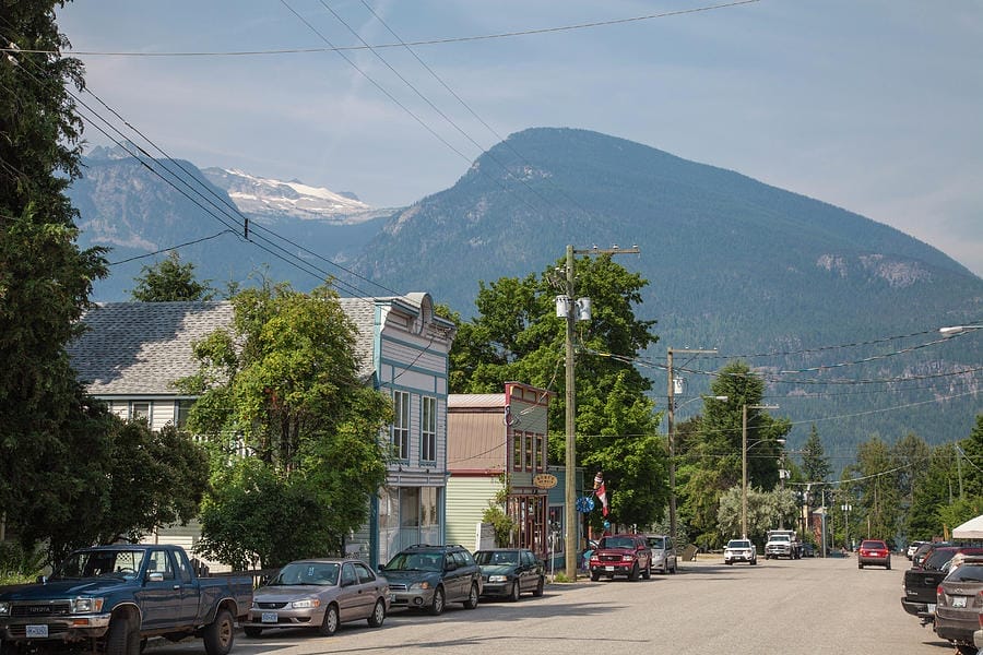 A picture of the Village of New Denver.